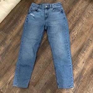 ‼️AMERICAN EAGLE MOM JEANS‼️